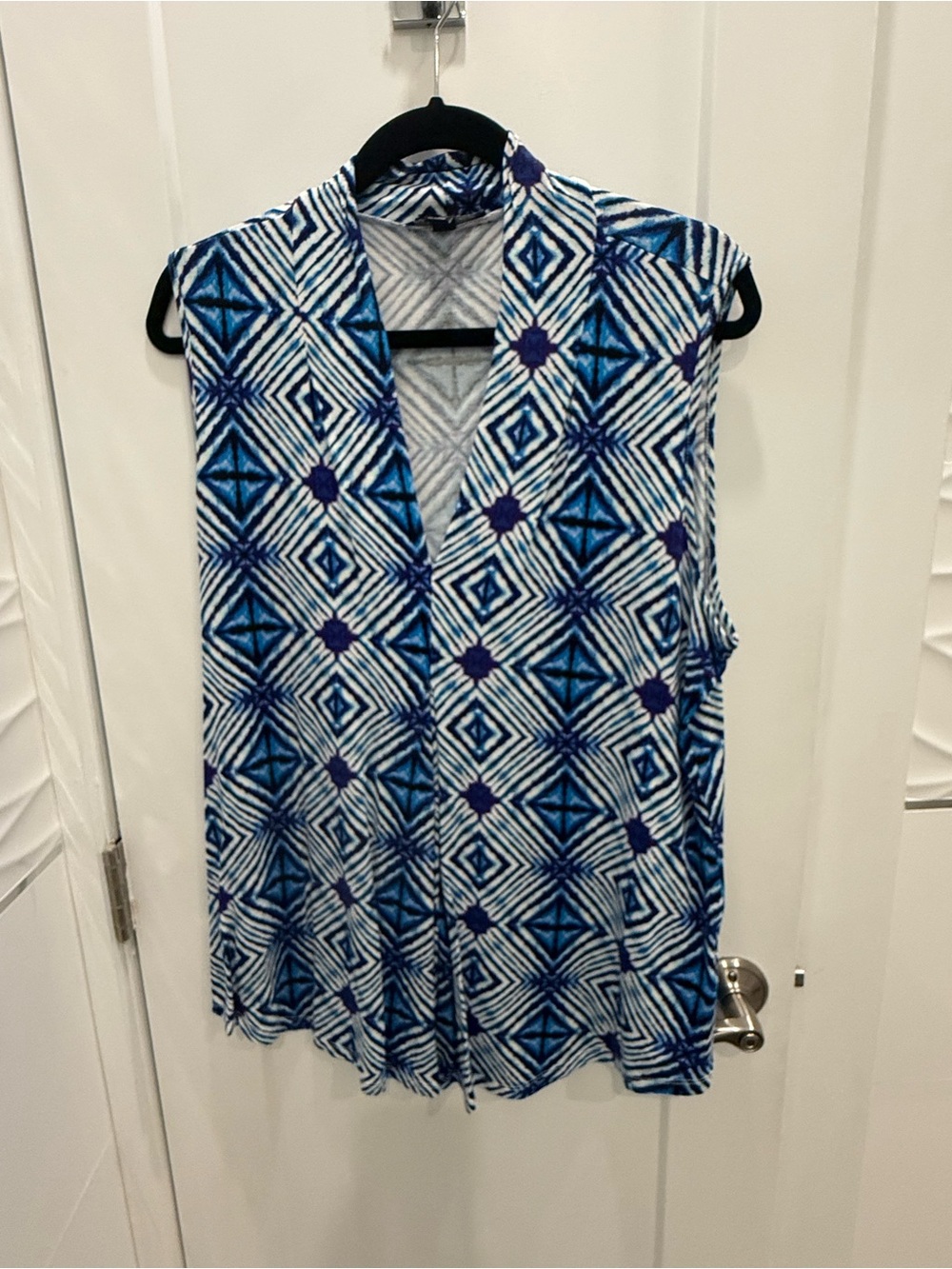 Cable & Gauge Blue and White Geometric Sleeveless Tunic with Purple Accents